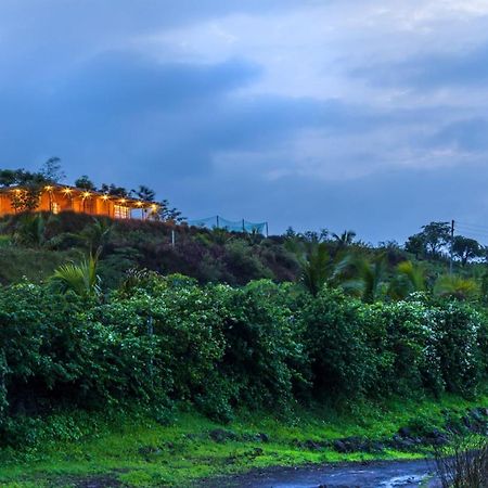 Saffronstays Zen, Igatpuri - Lake-View Villa With Indoor And Outdoor Games Zewnętrze zdjęcie