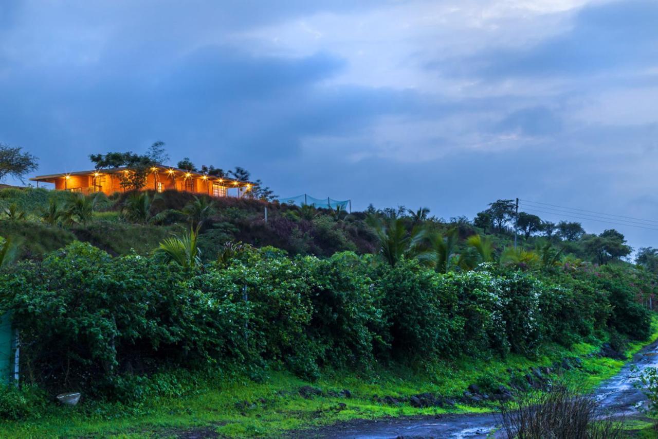 Saffronstays Zen, Igatpuri - Lake-View Villa With Indoor And Outdoor Games Zewnętrze zdjęcie