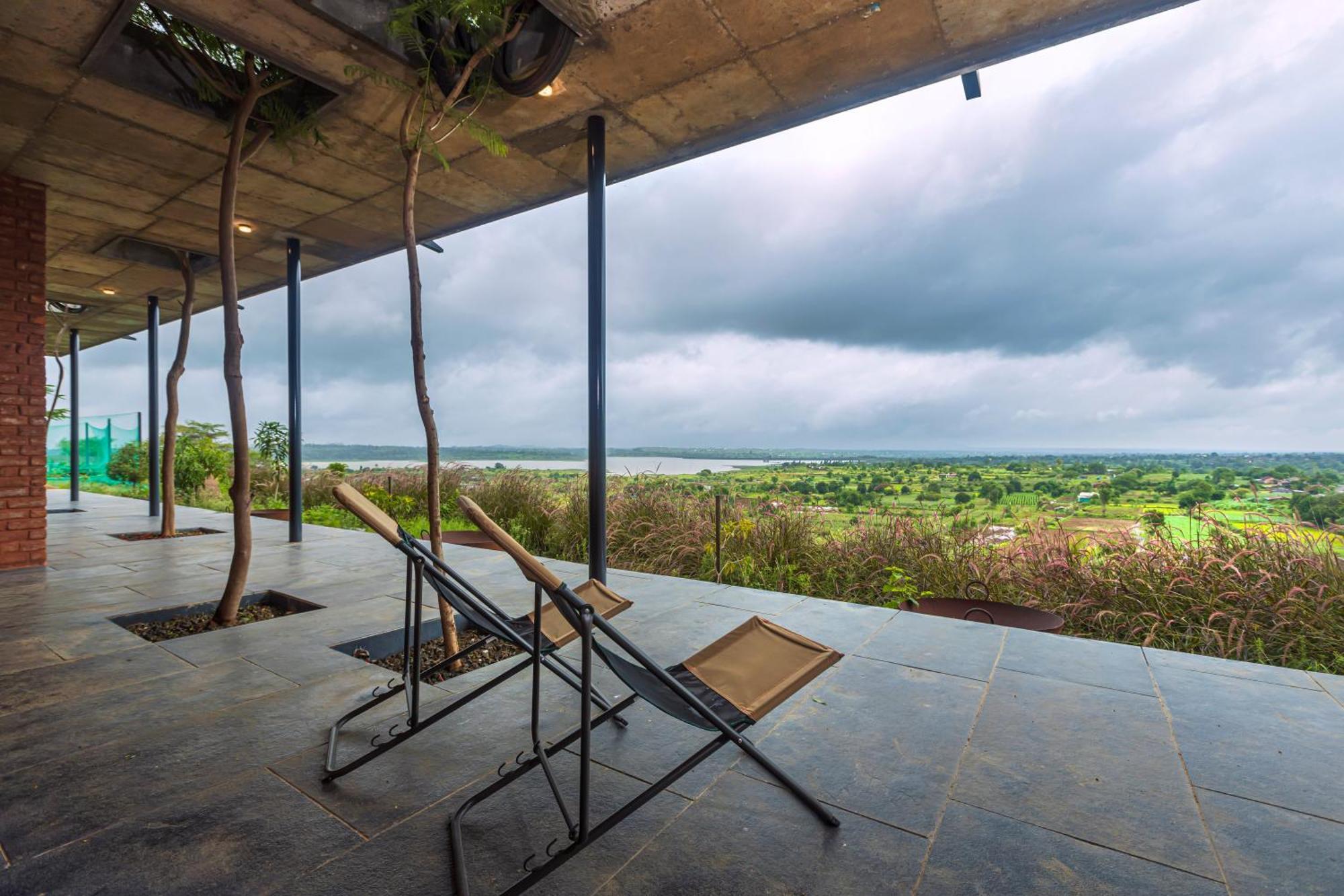 Saffronstays Zen, Igatpuri - Lake-View Villa With Indoor And Outdoor Games Zewnętrze zdjęcie